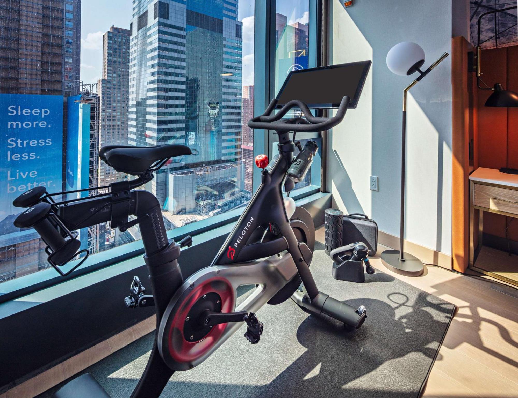 Hotel Tempo By Hilton New York Times Square Esterno foto