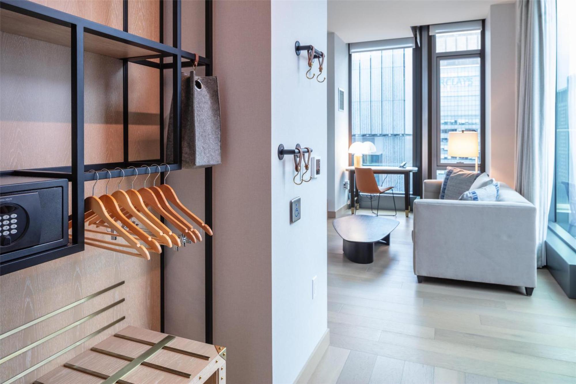Hotel Tempo By Hilton New York Times Square Esterno foto